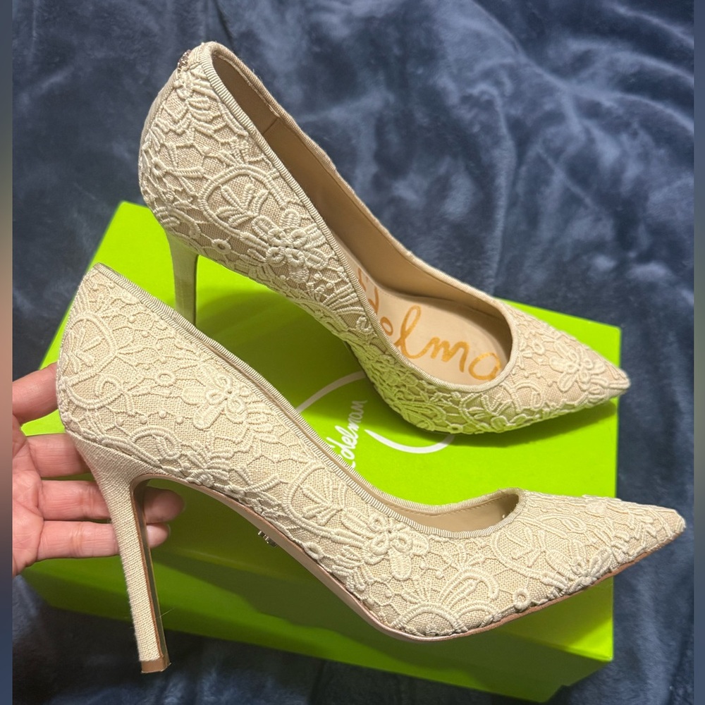 Sam Edelman Cream/Ivory Lace Heels